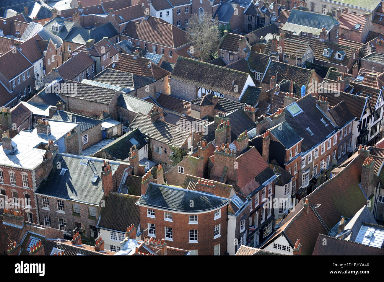 Vue aérienne de pots de cheminée et toit à York dans le North Yorkshire England Uk Banque D'Images