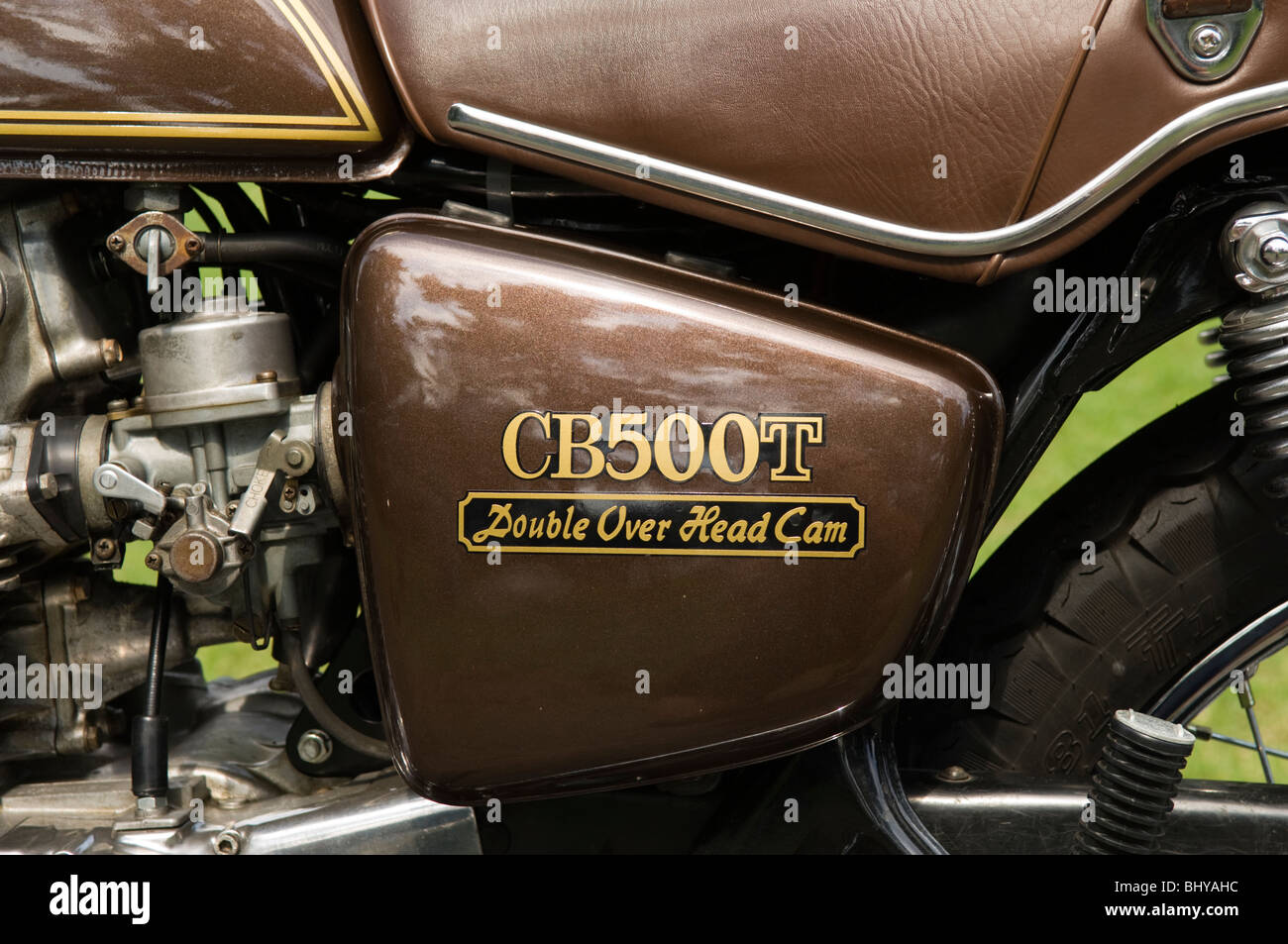 1970 Honda CB500T close up moto montrant cache latéral avec decals Banque D'Images