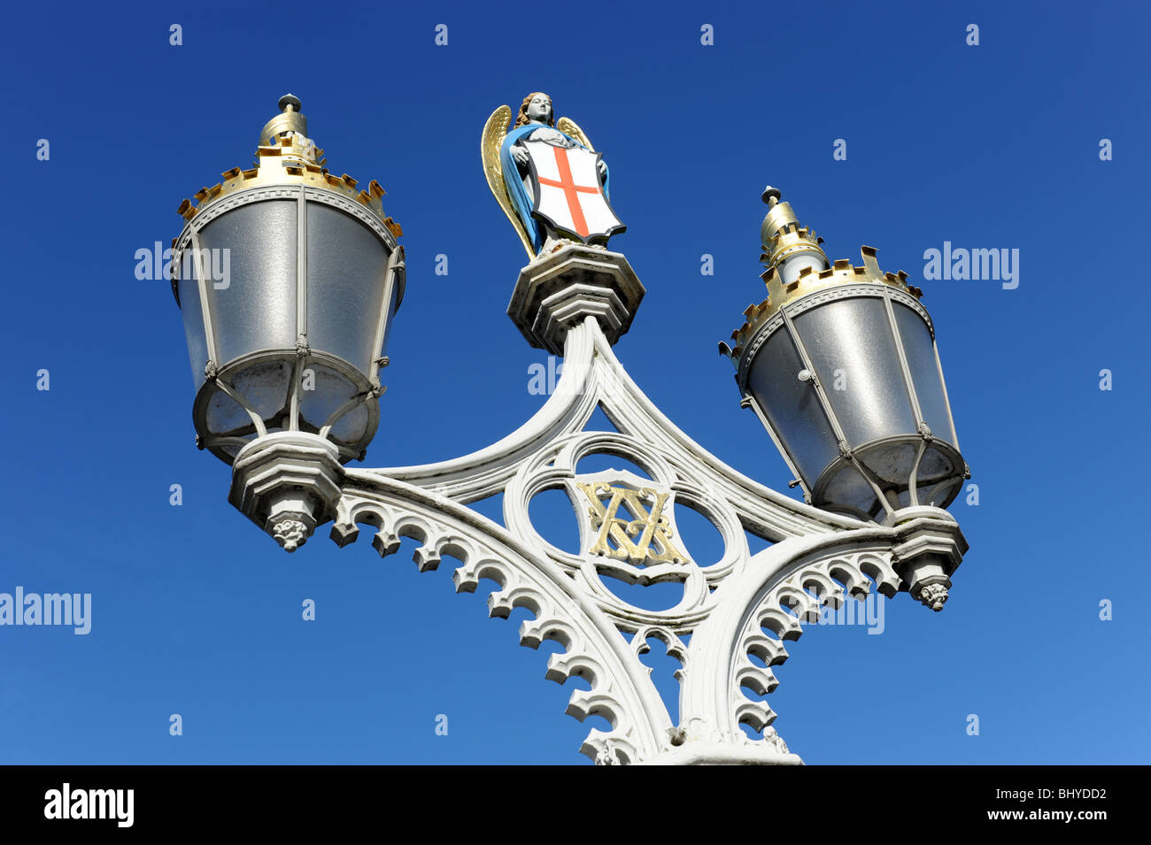 Les lampadaires ornés sur Lendal Bridge Ville de York dans le North Yorkshire England Uk Banque D'Images