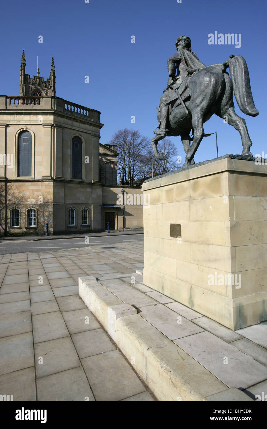 Ville de Derby, en Angleterre. L'Anthony sculpté Pierres Bonnie Prince Charlie Statue avec Derby cathédrale en arrière-plan. Banque D'Images