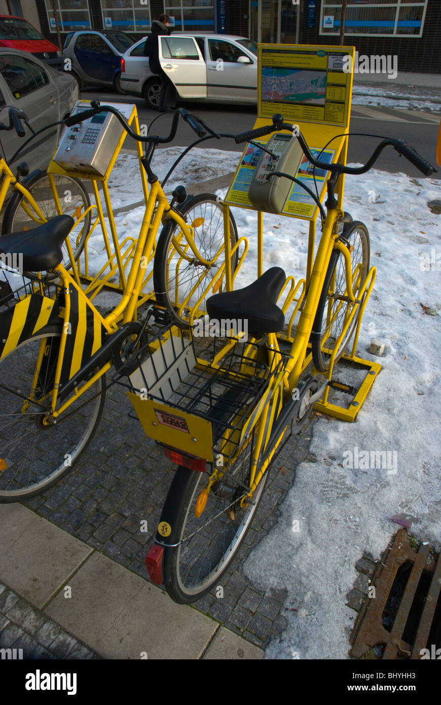 Service de location de vélos automatisé Jello Karlin de Prague République Tchèque Europe Banque D'Images