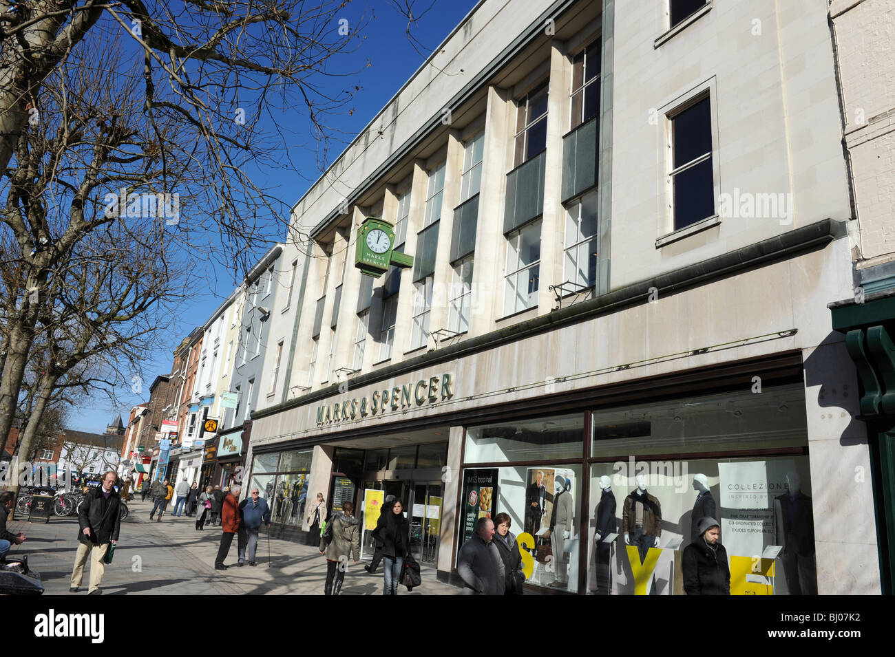 Marks and Spencer boutique en ville de York dans le North Yorkshire England Uk Banque D'Images