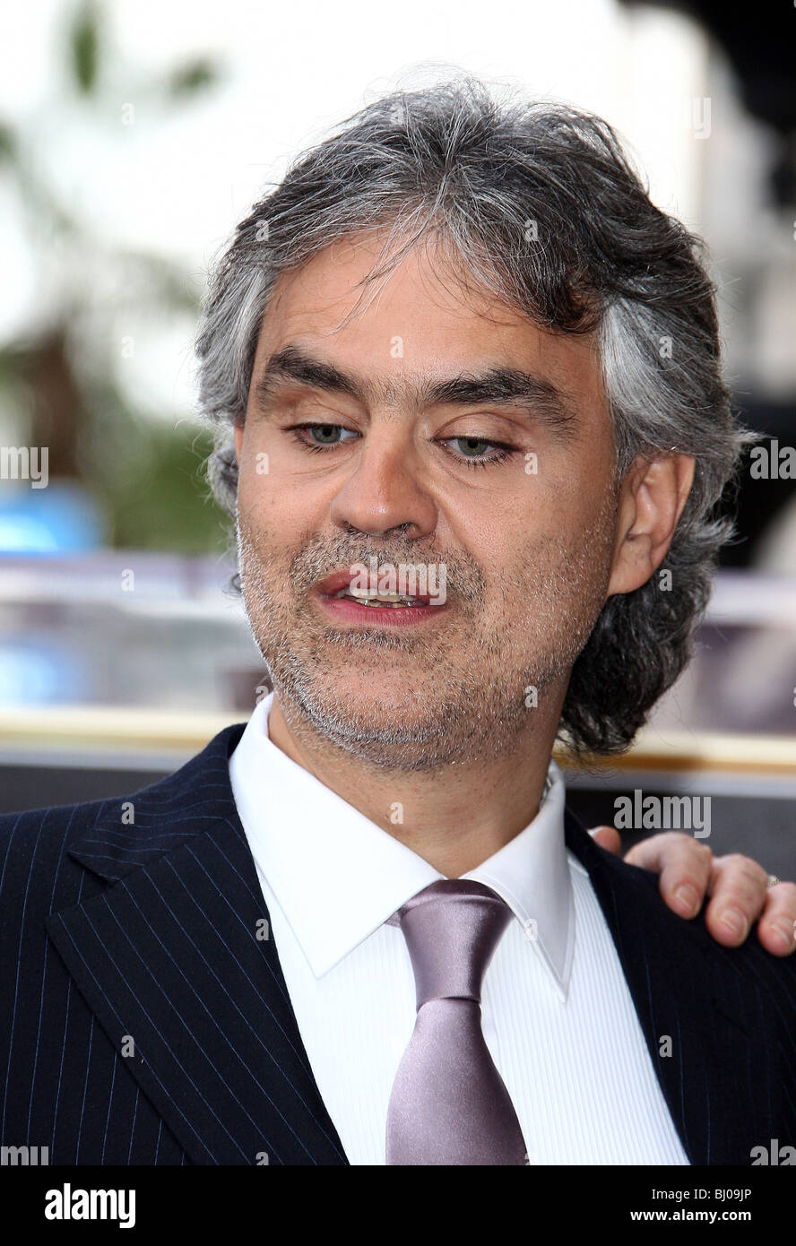 ANDREA BOCELLI Andrea Bocelli Honor Avec Une toile Sur Le Hollywood