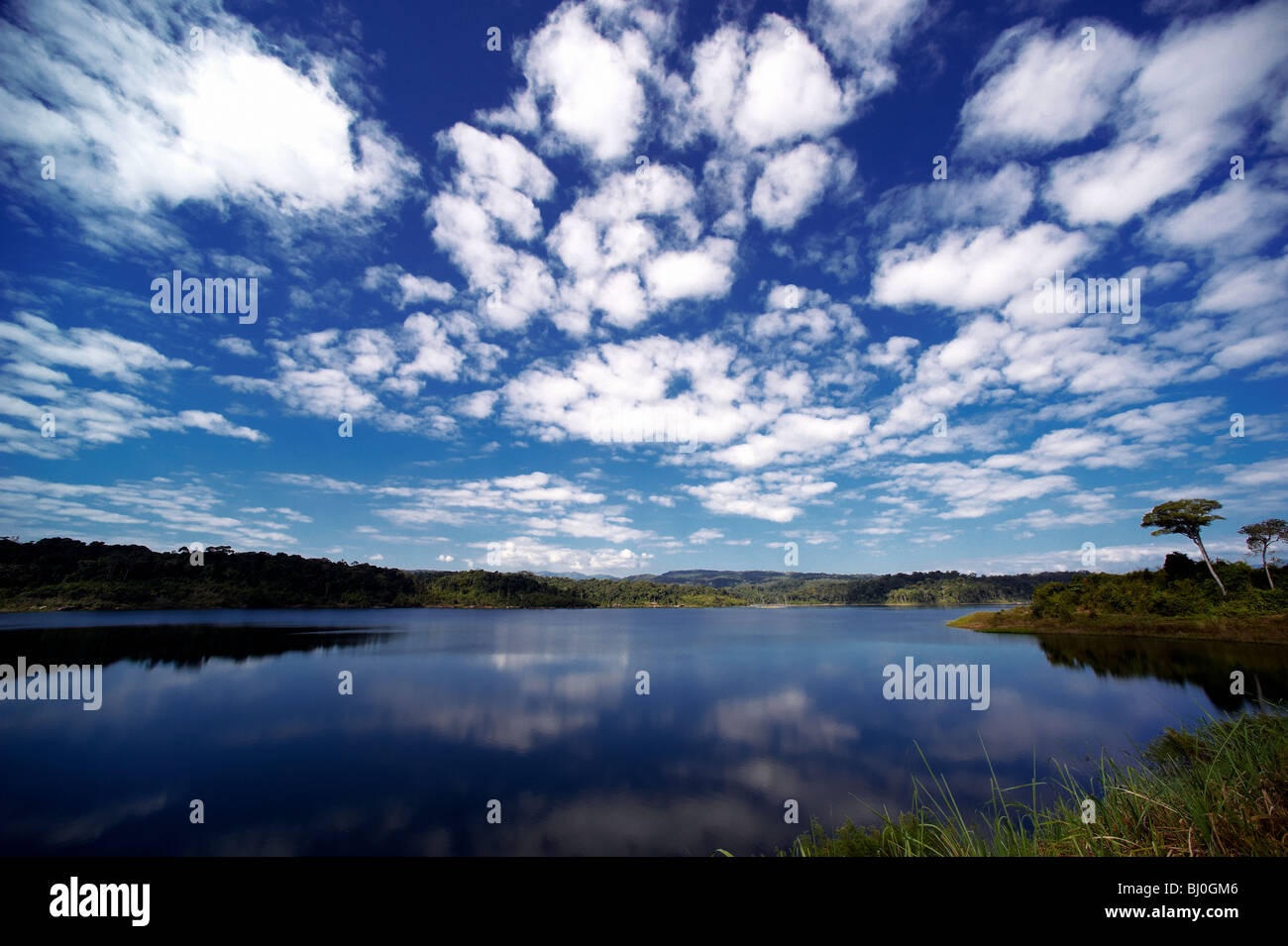 Barrage de Nam Leuk, Laos reservior Banque D'Images