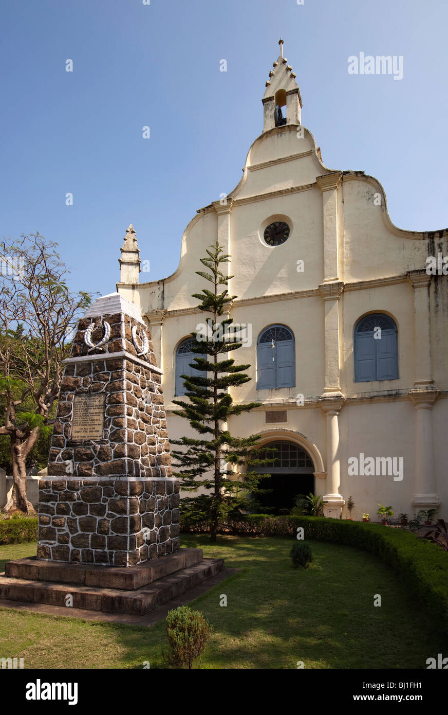 L'Inde, Kerala, Cochin, fort Cochin, Église Saint François, mémorial de la guerre à l'extérieur de l'Inde, première église européenne Banque D'Images