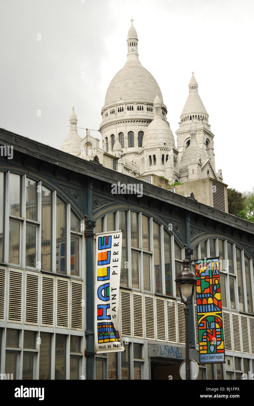 Musée de St Pierre avec le sacré Cœur, Montmartre Paris Banque D'Images