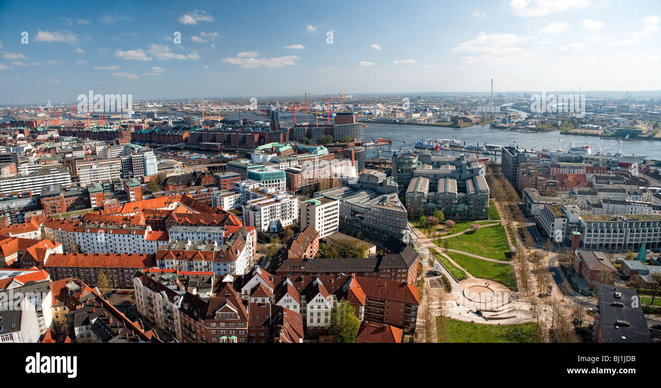 Vue depuis le Michel, église St Michel sur ville hanséatique de Hambourg, Allemagne, Europe Banque D'Images