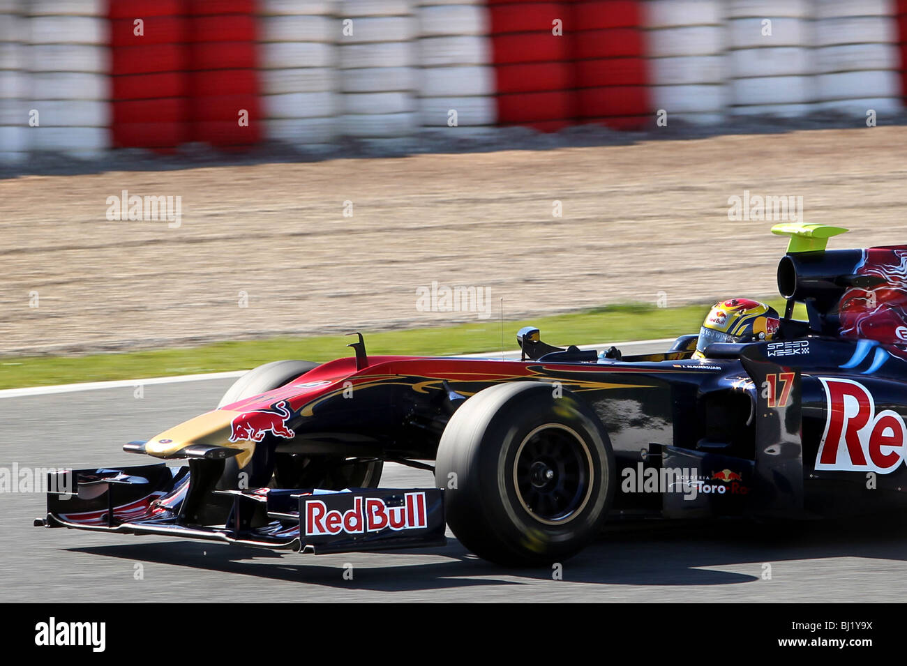 Jaime Alguersuari pour la conduite 2010 Scuderia Toro Rosso à l'équipe de Formule 1 circuit de Montmelo, Barcelone, Espagne Banque D'Images