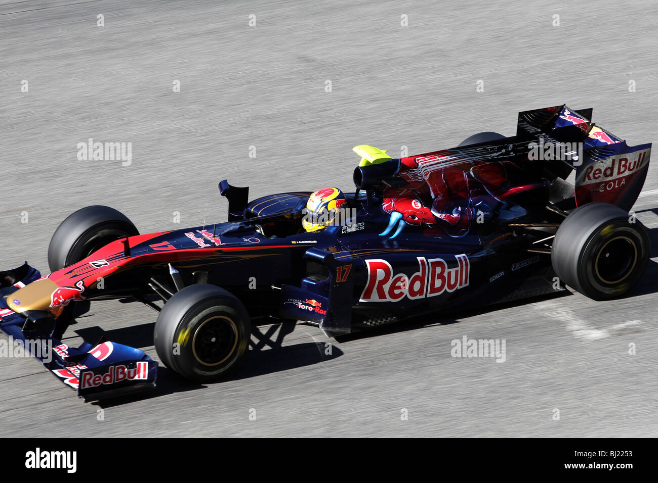 Jaime Alguersuari pour la conduite 2010 Scuderia Toro Rosso à l'équipe de Formule 1 circuit de Montmelo, Barcelone, Espagne Banque D'Images