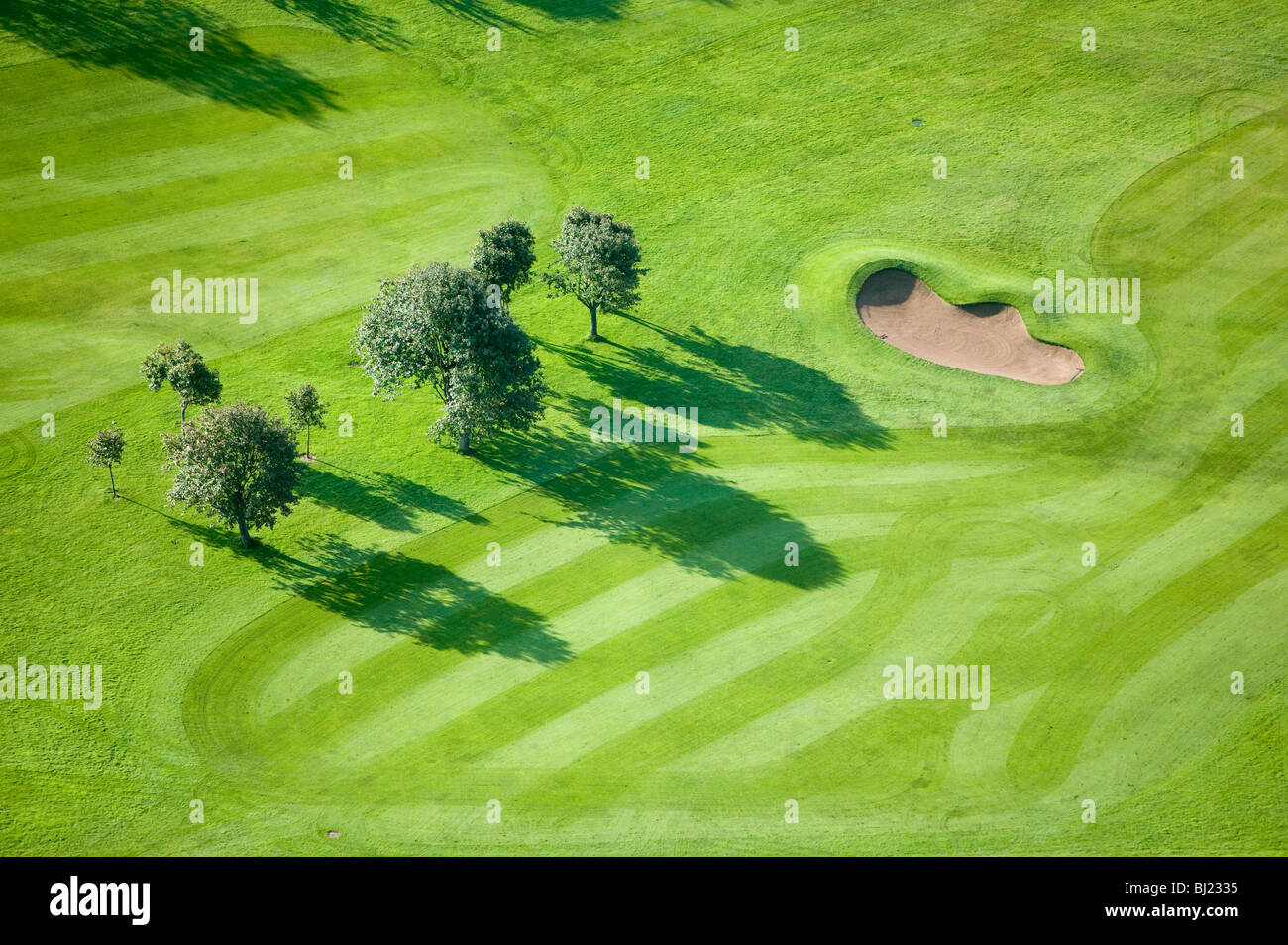Un petit bunker d'un terrain de golf Banque D'Images