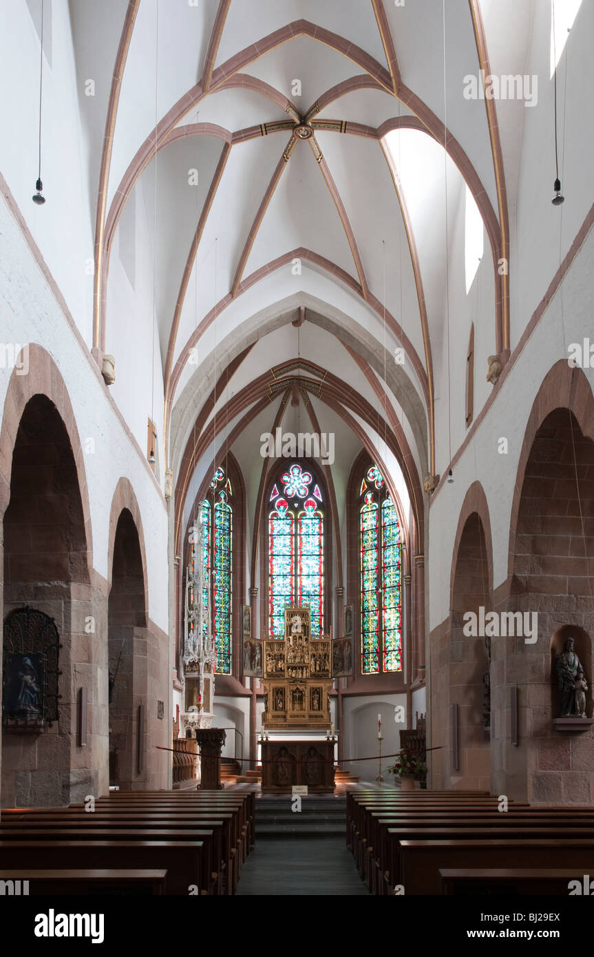 L'intérieur, de l'église St Martin, Euskirchen, Eifel, Rhénanie du Nord-Westphalie, Allemagne Banque D'Images