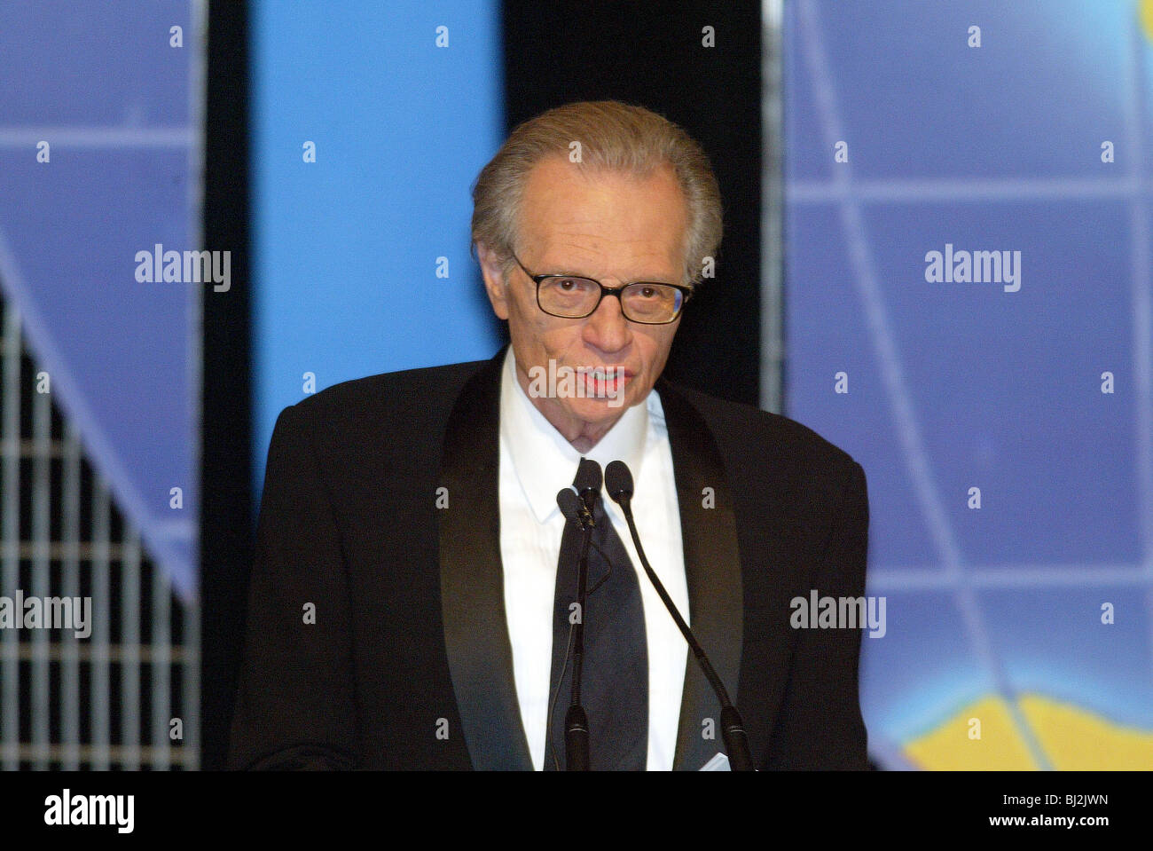 LARRY KING talk-show d'accueil 02 décembre 2003 CENTURY PLAZA HOTEL LA USA Banque D'Images
