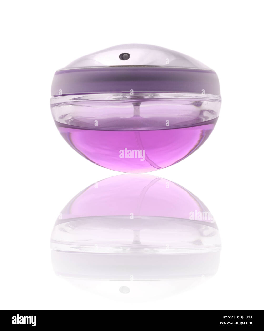 Bouteille de luxe parfum isolé sur fond blanc Banque D'Images