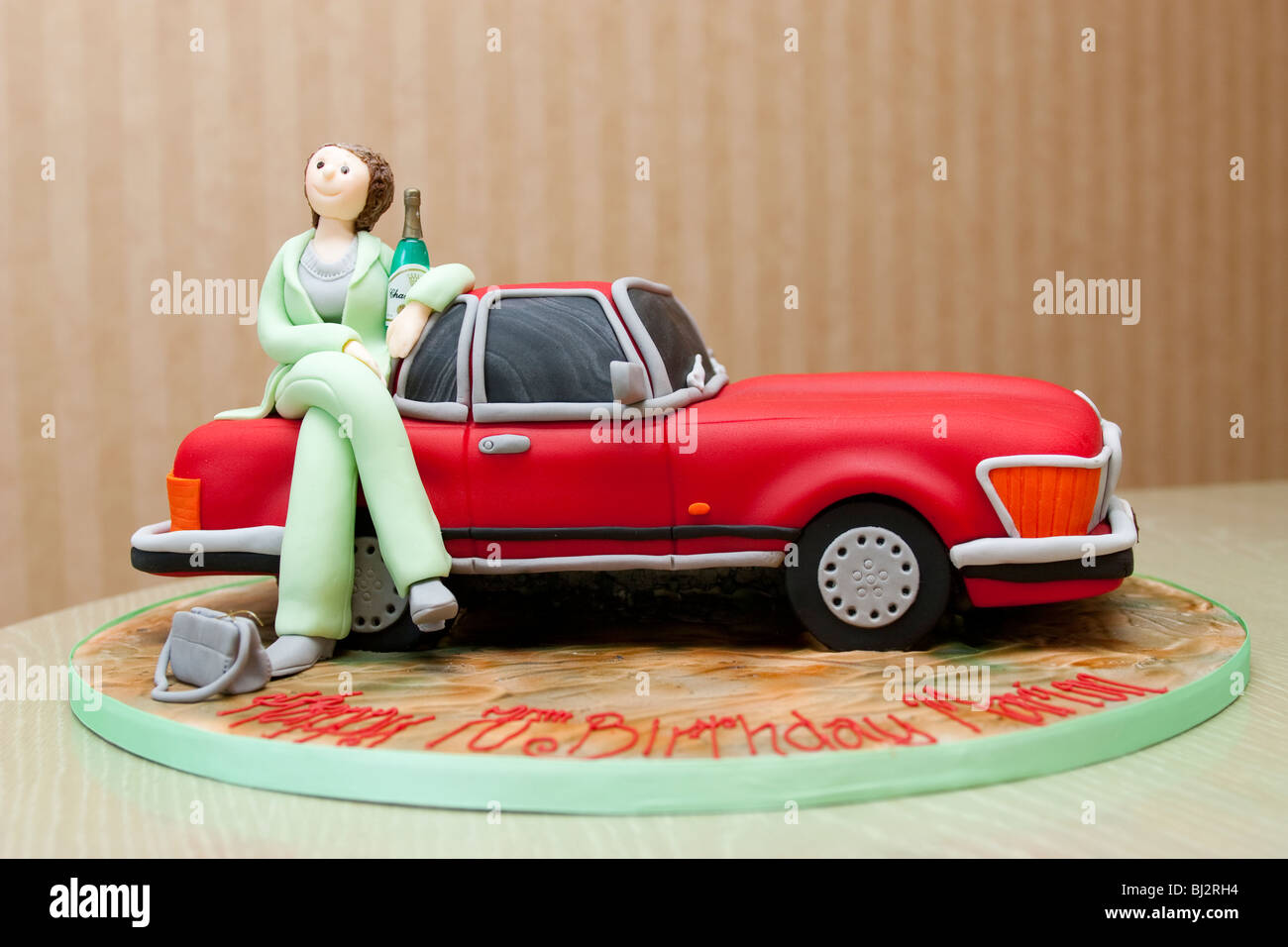 Voiture De Course Gâteau D'anniversaire Banque D'Images et Photos Libres De  Droits. Image 3443540