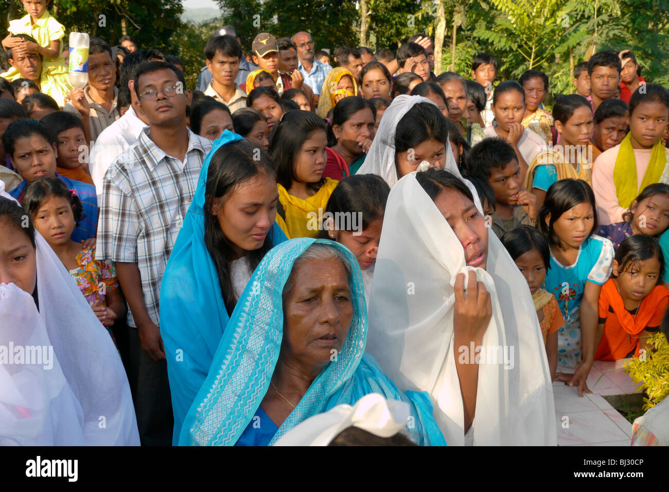 Le BANGLADESH Fatima Rani Pèlerinage à Baromari Mission sur la frontière indienne, 29-30 octobre 2009. Chemin de Croix de la procession. Banque D'Images