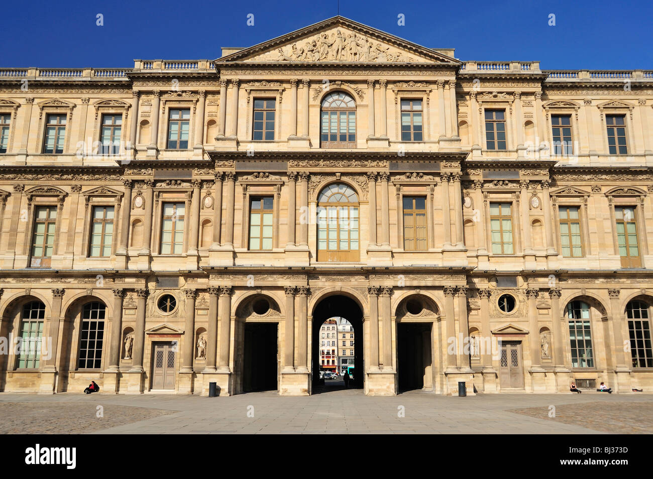Porte Marengo, Le Louvre, Paris, France Photo Stock - Alamy