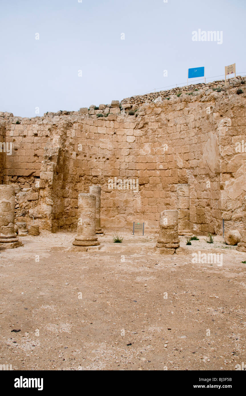 Israël, Cisjordanie, la Judée, l'Hérodion, un château forteresse construite par le roi Hérode 20 avant notre ère. Vestiges du château Banque D'Images
