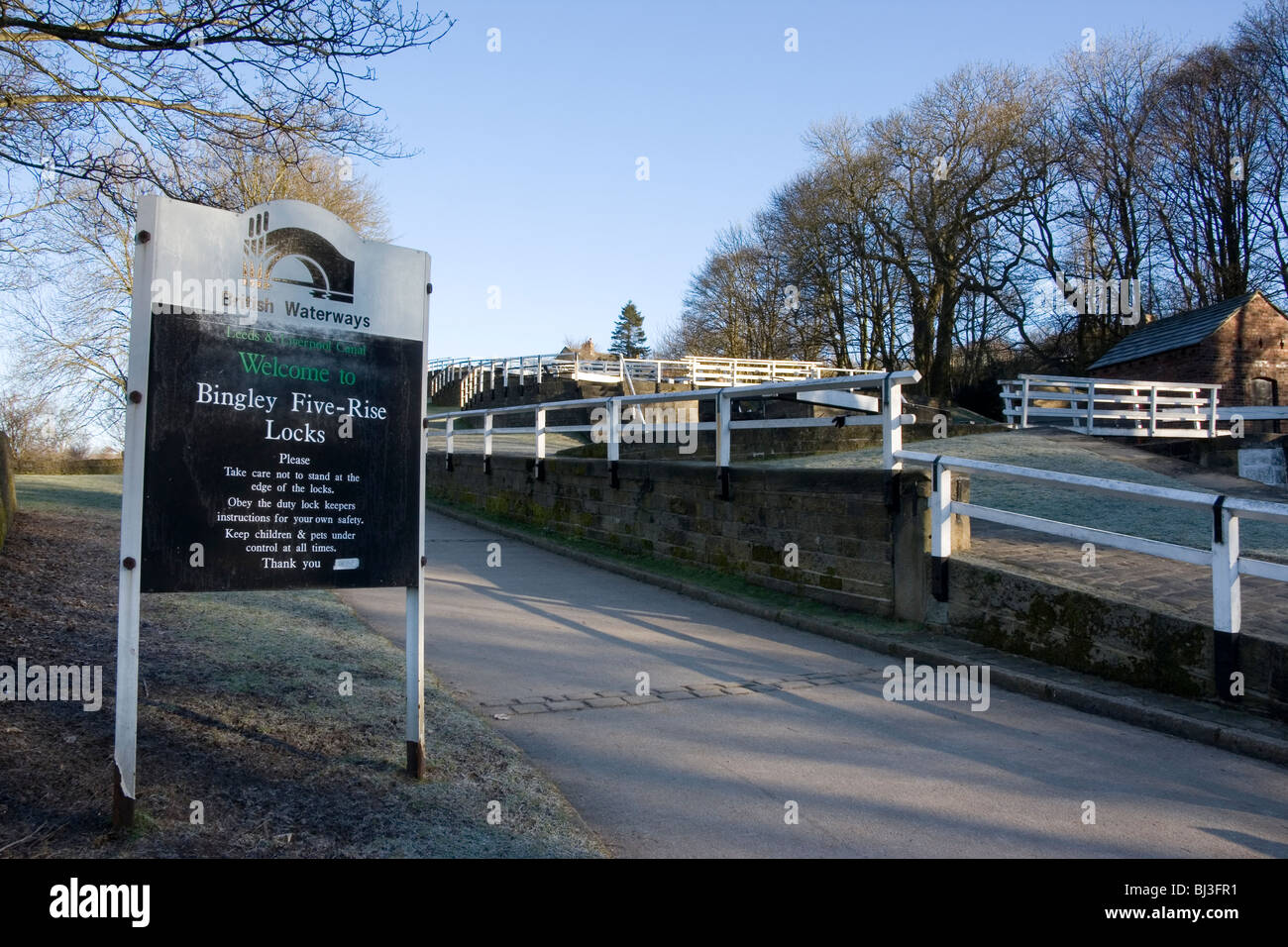 Bingley Five-Rise serrures, un célèbre fonctionnalité sur le canal Leeds-Liverpool, à Bingley dans le West Yorkshire Banque D'Images