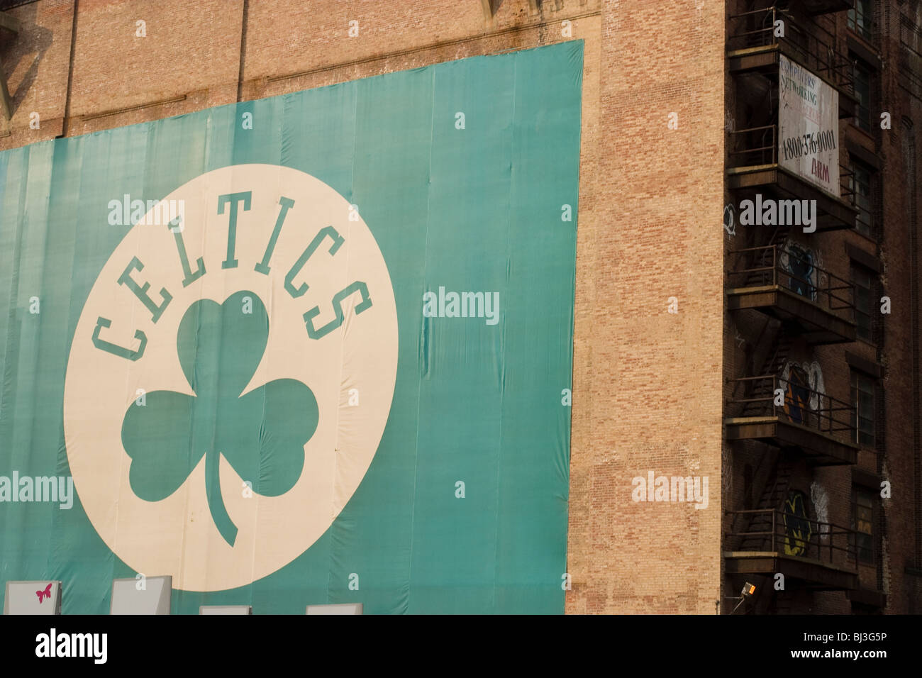 Boston Celtics le pend près de TD Banknorth Arena où les Boston Celtics jouer au basket-ball. Banque D'Images