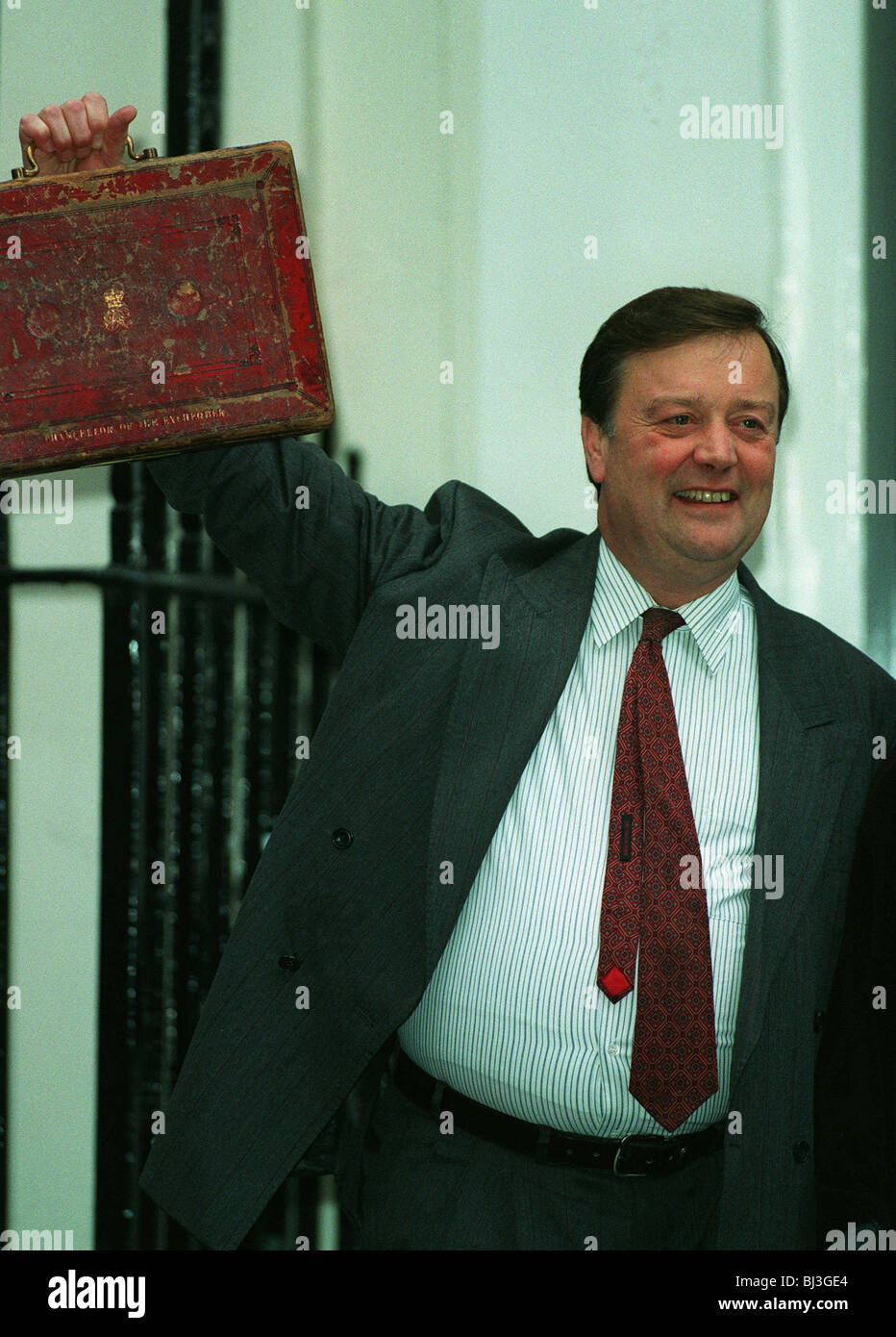 KENNETH CLARKE MP BUDGET FORT EN ALTITUDE EST CHANCELIER DE L'ÉCHIQUIER 26 Août 1994 11 Downing Street LONDON Banque D'Images