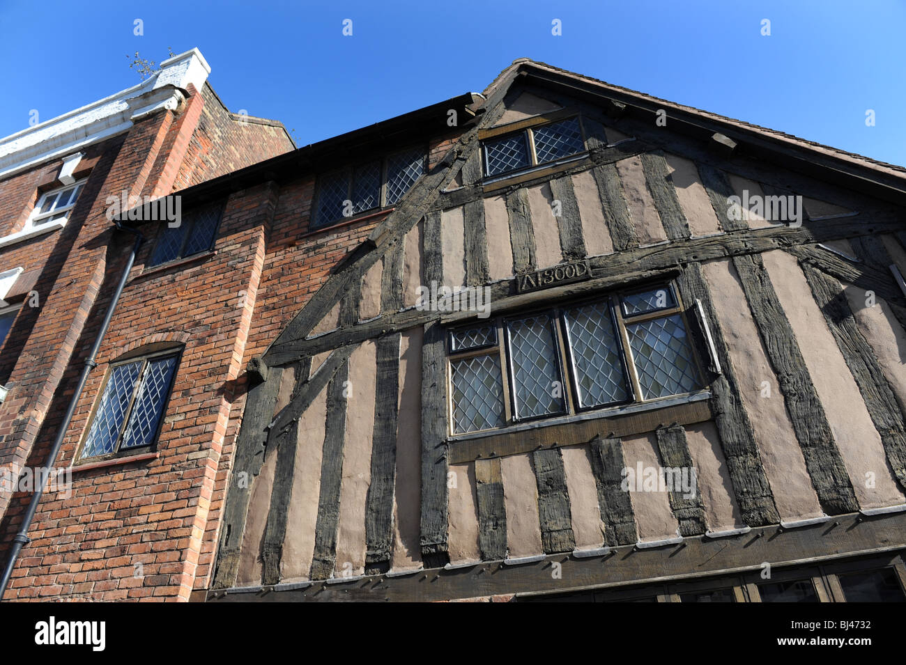 Début du 17e siècle la moitié de bâtiment à colombages dans la rue Victoria Wolverhampton England Uk Banque D'Images