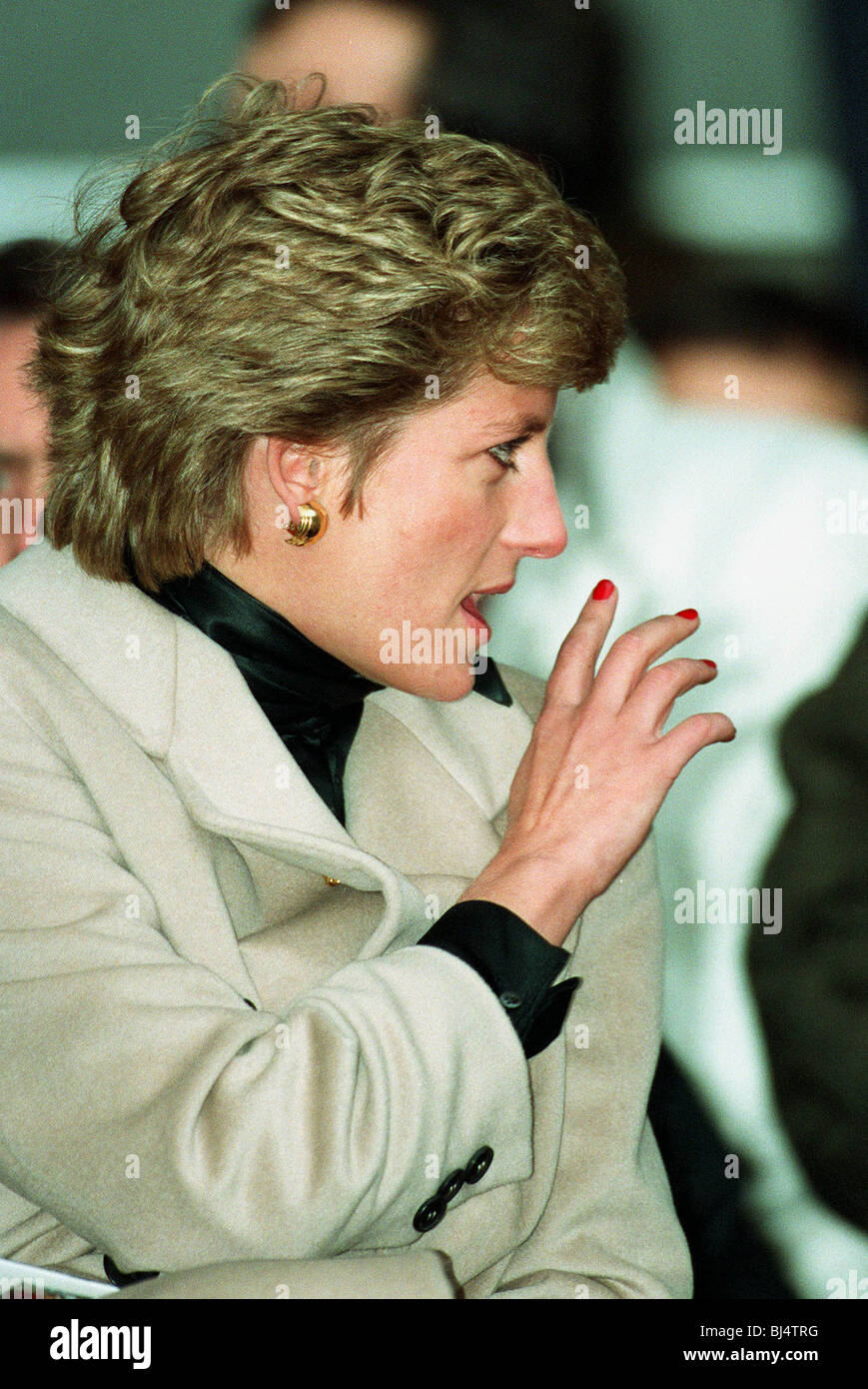La Princesse DIANA PARTICIPANT À LA FRANCE V PAYS DE GALLES RU À PARIS 21 Janvier 1995 Banque D'Images