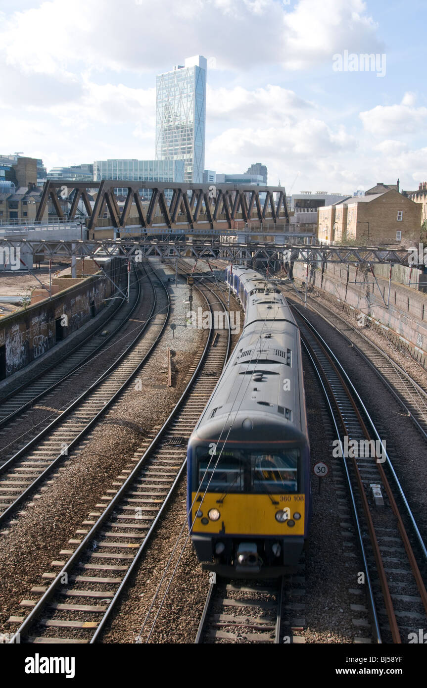 UK. Former le nouveau métro de Brick Lane pour la station de métro pont neuf pour les Jeux Olympiques de 2012 à Londres de régénération Banque D'Images