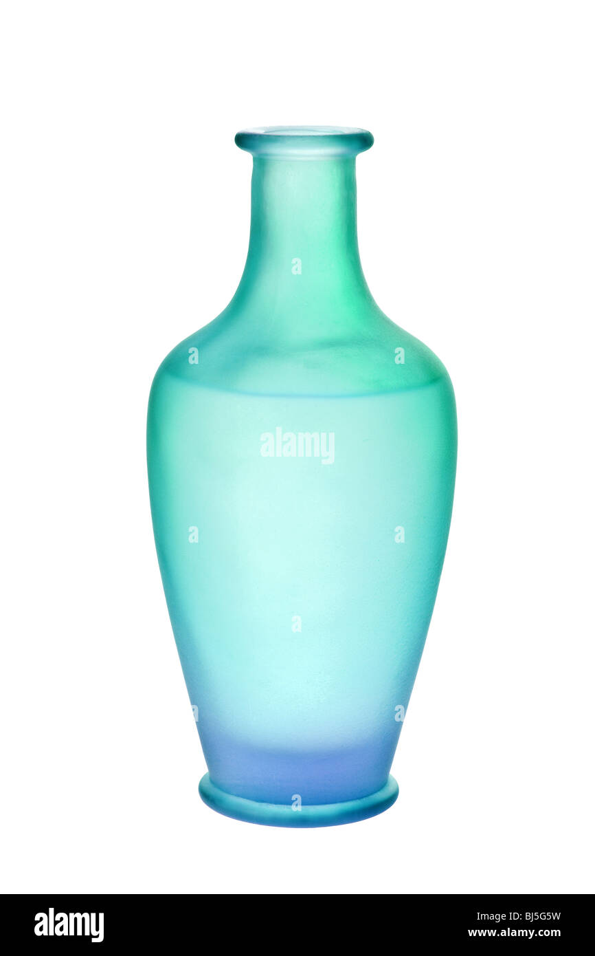 Vase en verre givré bleu vert isolé sur un fond blanc, pur Banque D'Images