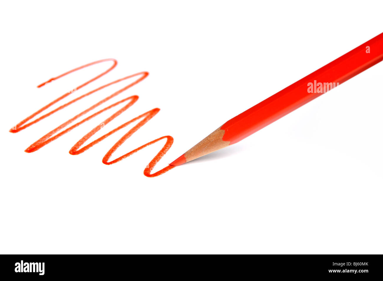 Crayon rouge avec la ligne sur fond blanc Banque D'Images