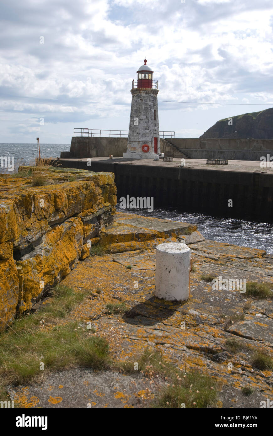 Le phare de Cuba Port, près de mèche dans le nord est de l'Ecosse. Banque D'Images