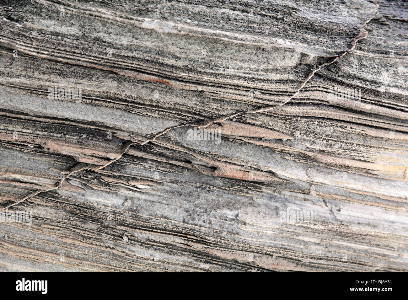 Failles dans les couches rocheuses, Thassos, Grèce, Sept 2009 Banque D'Images