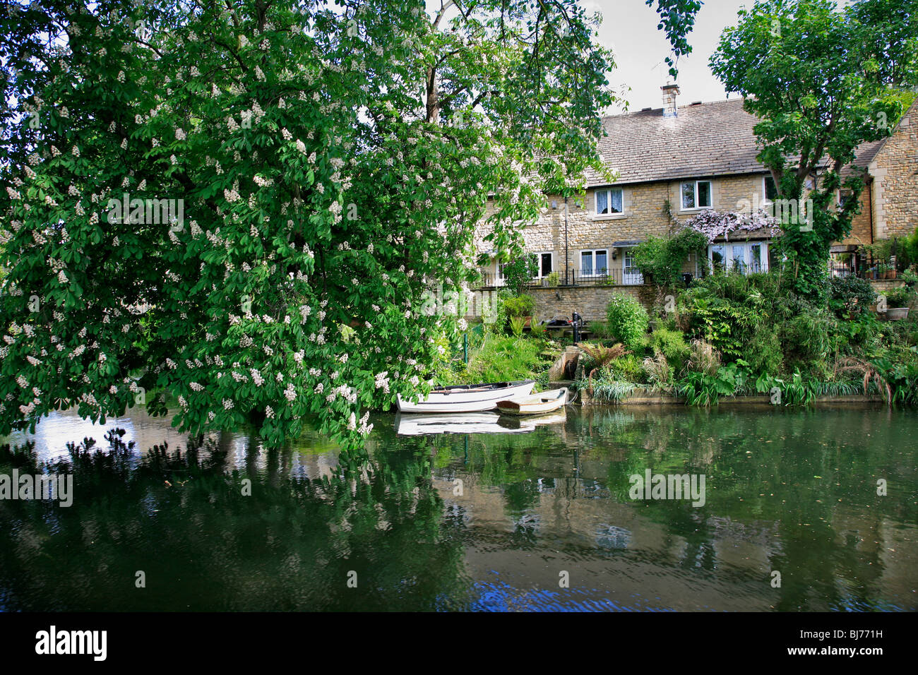 Stamford Meadows paysage Welland Rivière Stamford Town Lincolnshire England UK Banque D'Images