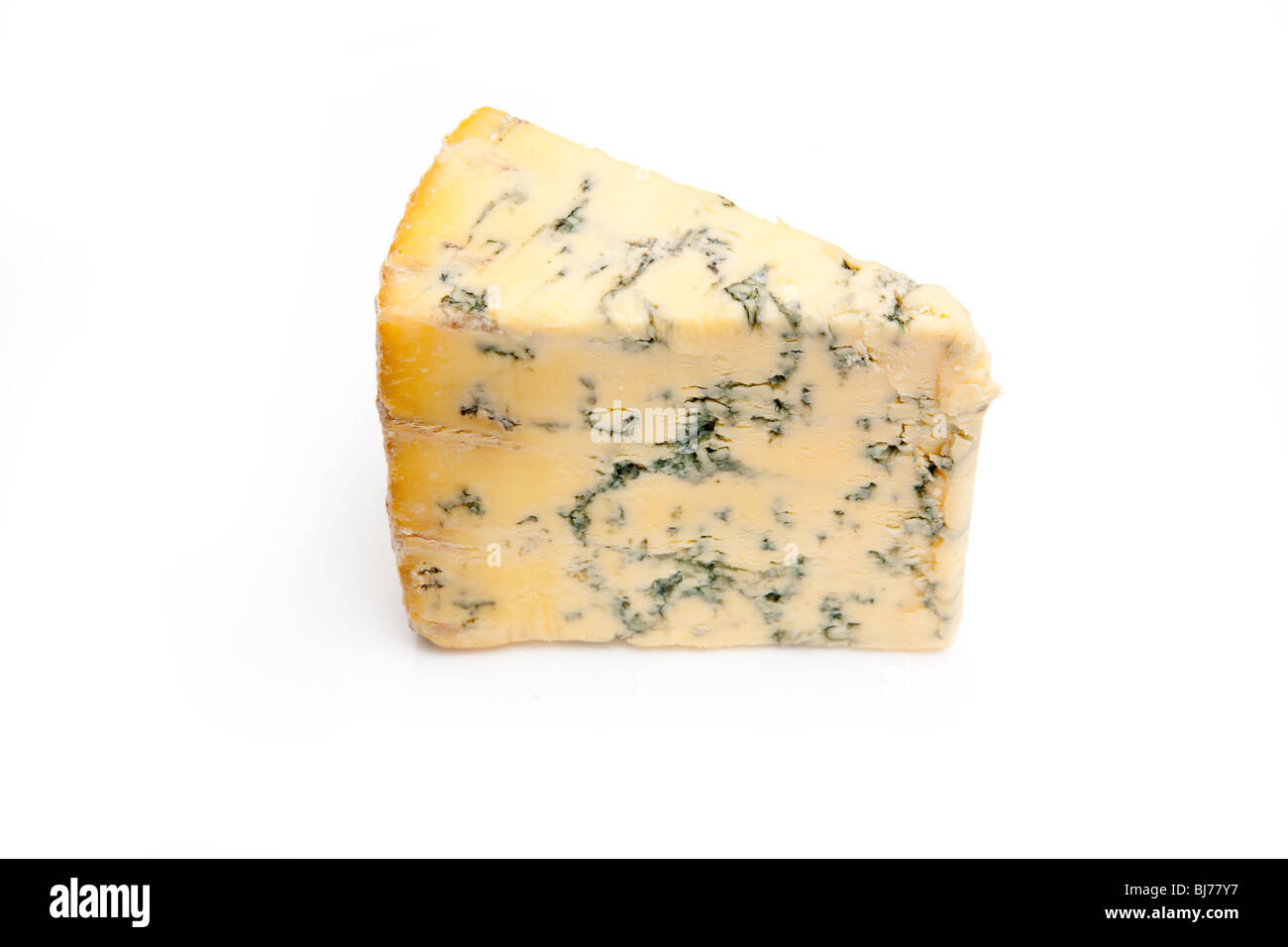 British bleu ( ) Stilton cheese wedge isolated on a white background studio. Banque D'Images