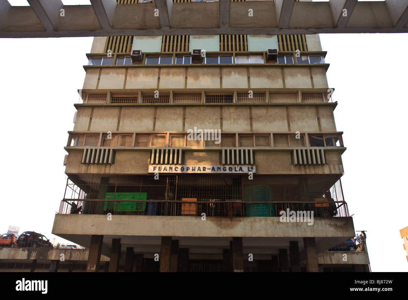 Afrique Angola Luanda Rue Bureau Bâtiment Appartements Banque D'Images