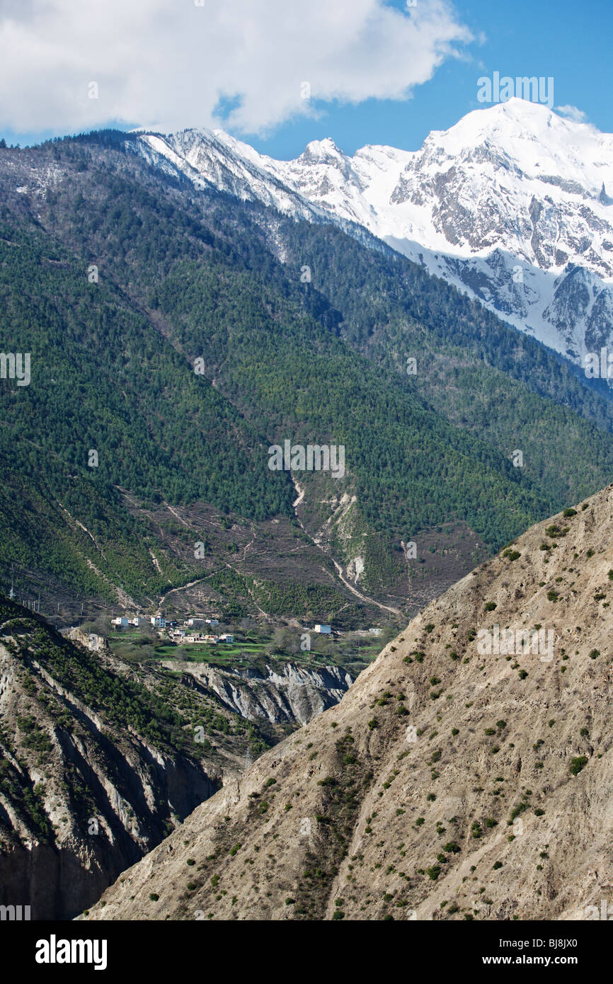 Paysage de l'Himalaya dans la province du Yunnan, Chine. Banque D'Images