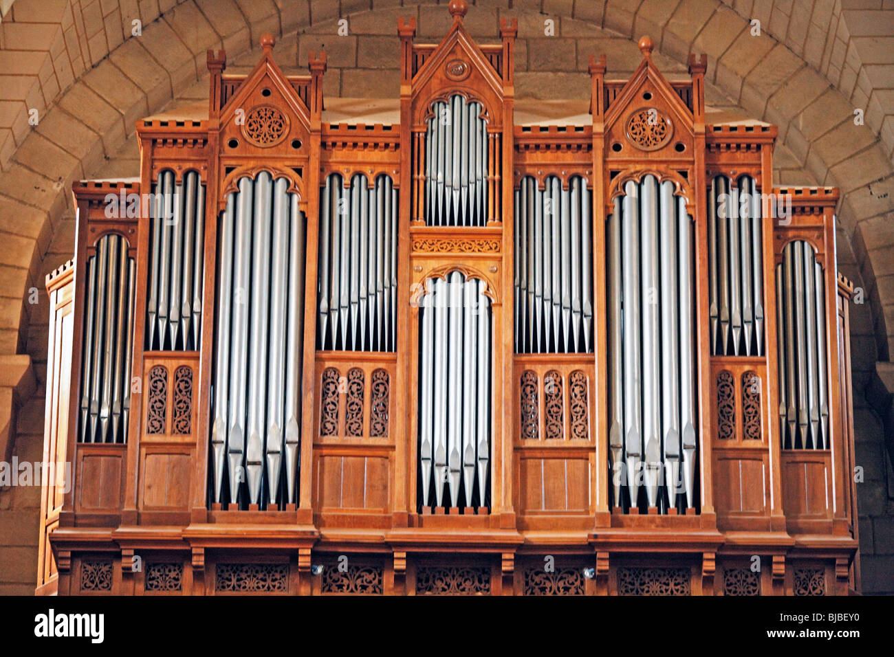 Orgue, église Saint-Hilaire le Grand, Poitiers, Poitou, France Banque D'Images