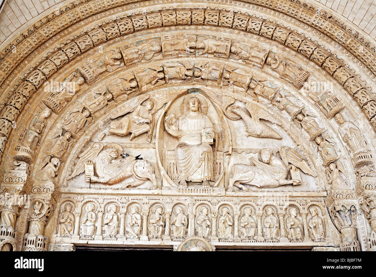 L'art religieux, sculptures romanes sur le portail de la cathédrale de Bourges (1195-1270), UNESCO World Heritage Site, Bourges, France Banque D'Images