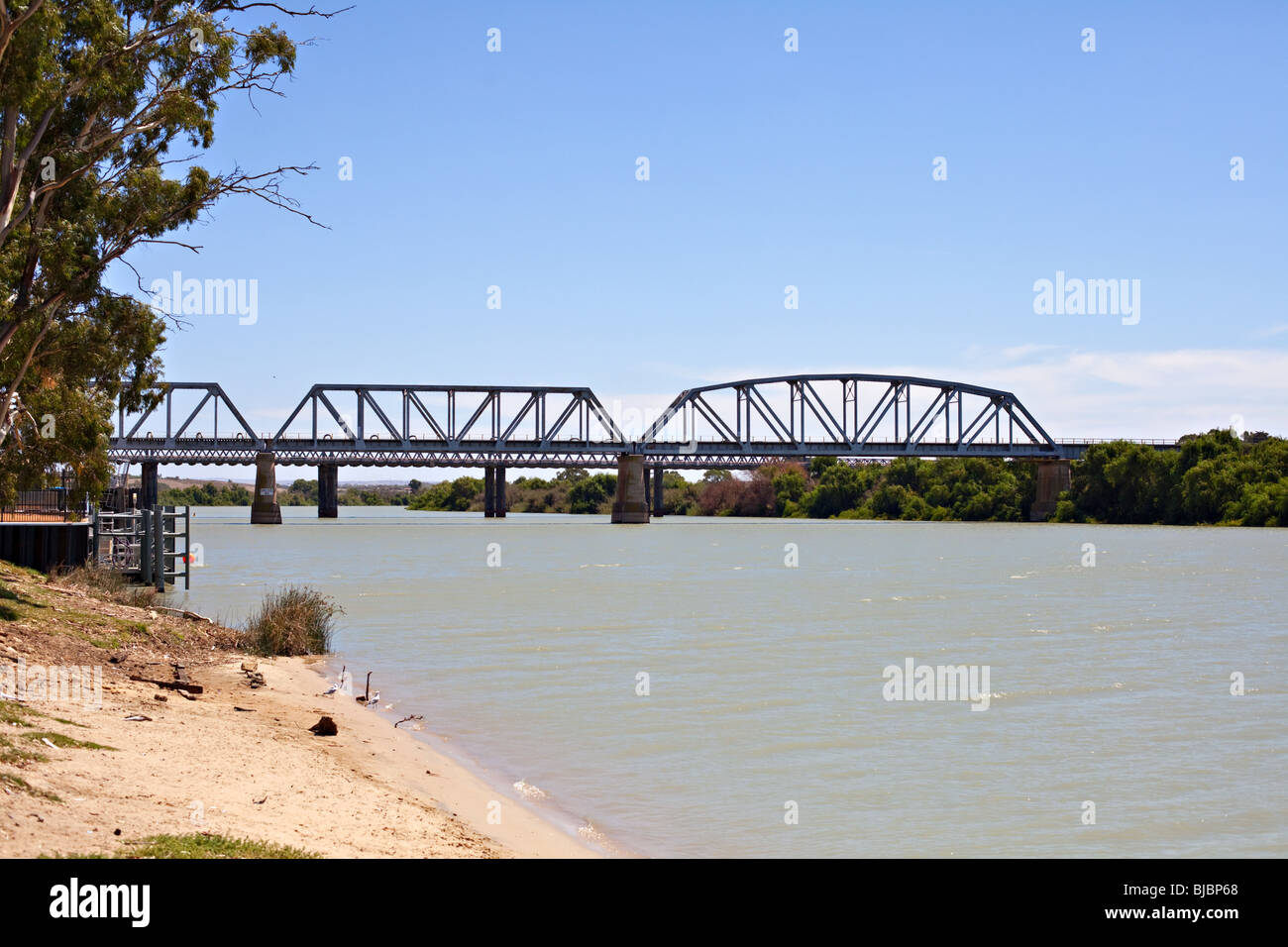 Vieux pont sur la rivière Murray, Murray Bridge, dans le sud de l'Australie Banque D'Images