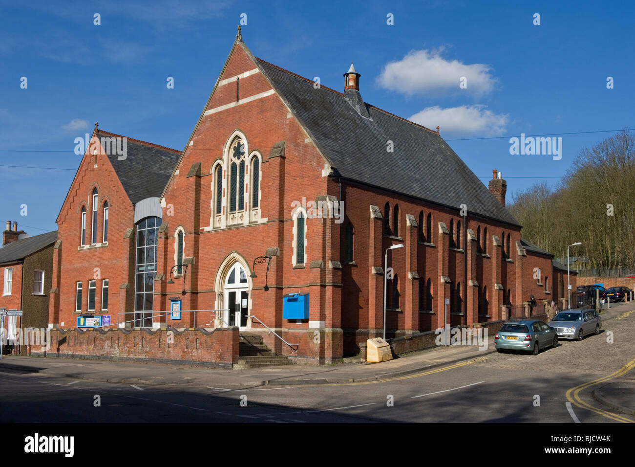 La Trinity Baptist Church une église construite en brique rouge traditionnel, un bâtiment de l'église ecclésiastique à Chesham Buckinghamshire UK Banque D'Images