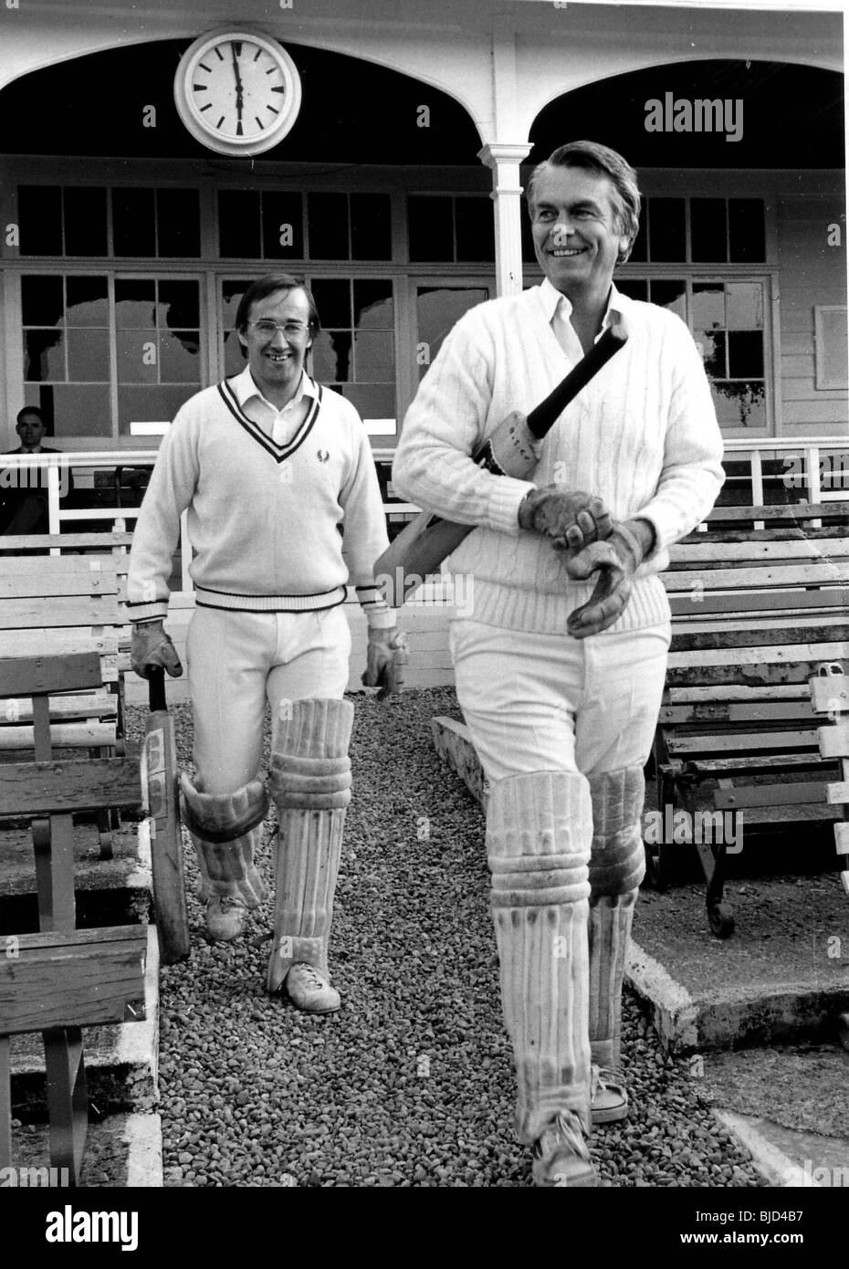 David Owen jouant au cricket Banque D'Images