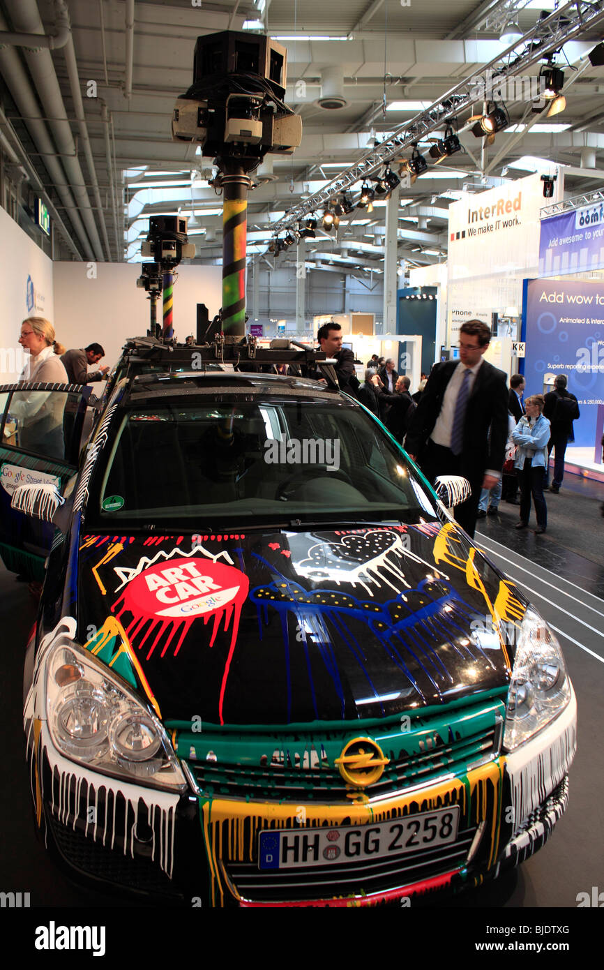 CeBIT 2010, world's largest computer expo, Google Street View car. République fédérale d'ALLEMAGNE, Basse-Saxe, le CeBit de Hanovre Banque D'Images