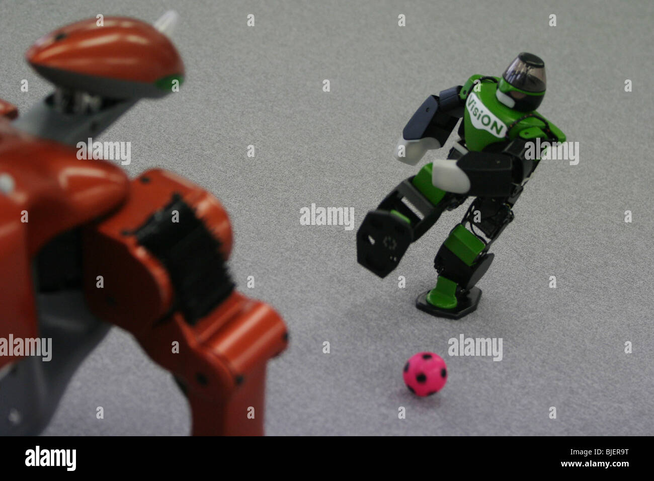 BANRYU-UN ROBOT UTILITAIRE, et 'VISION'-robot bipède. Banque D'Images