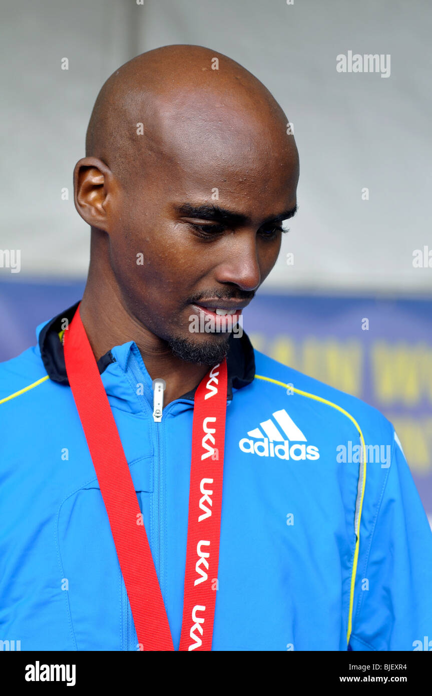 Mo Farah athlète au monde 2010 Cross-Country cliniques, Cofton Park, Birmingham, UK Banque D'Images