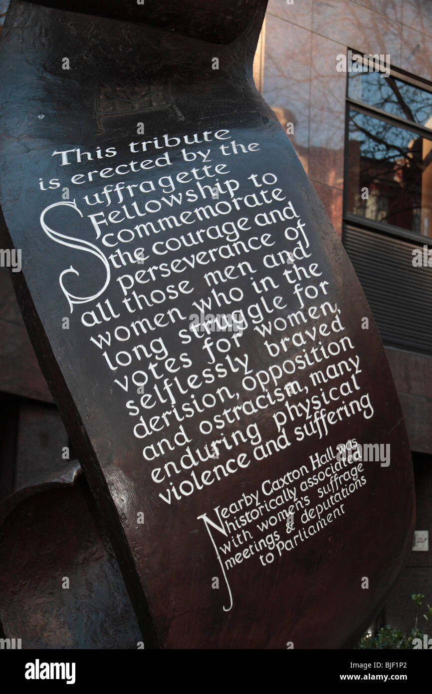 Close up detail de la suffragette Tribute Memorial Fellowship, près de Caxton Hall, Victoria, Londres. Banque D'Images