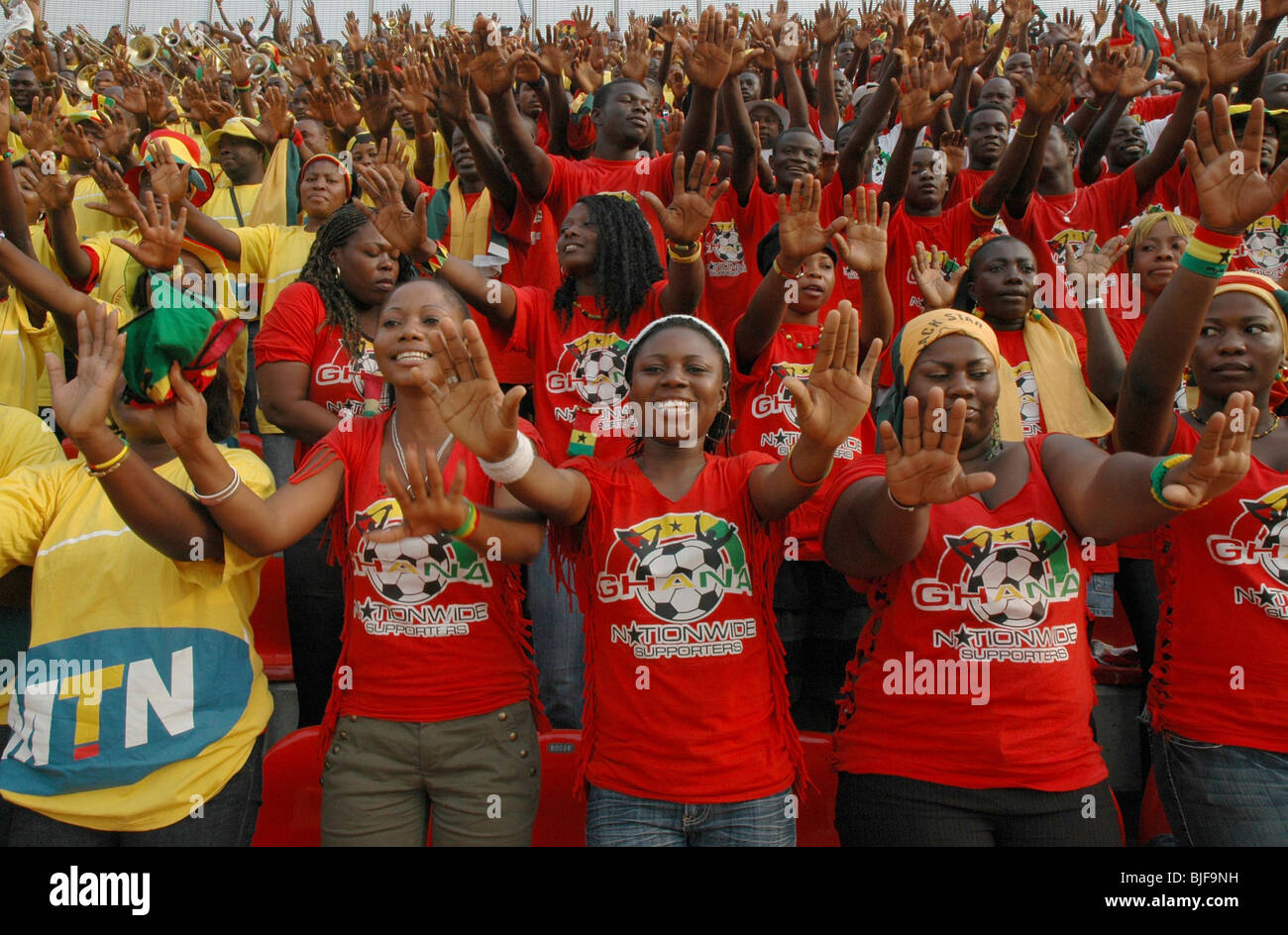Supporters ghanéens célèbrent la coupe d'Afrique des nations dans leur capitale Accra. Le Ghana, l'Afrique de l'Ouest, l'Afrique Banque D'Images
