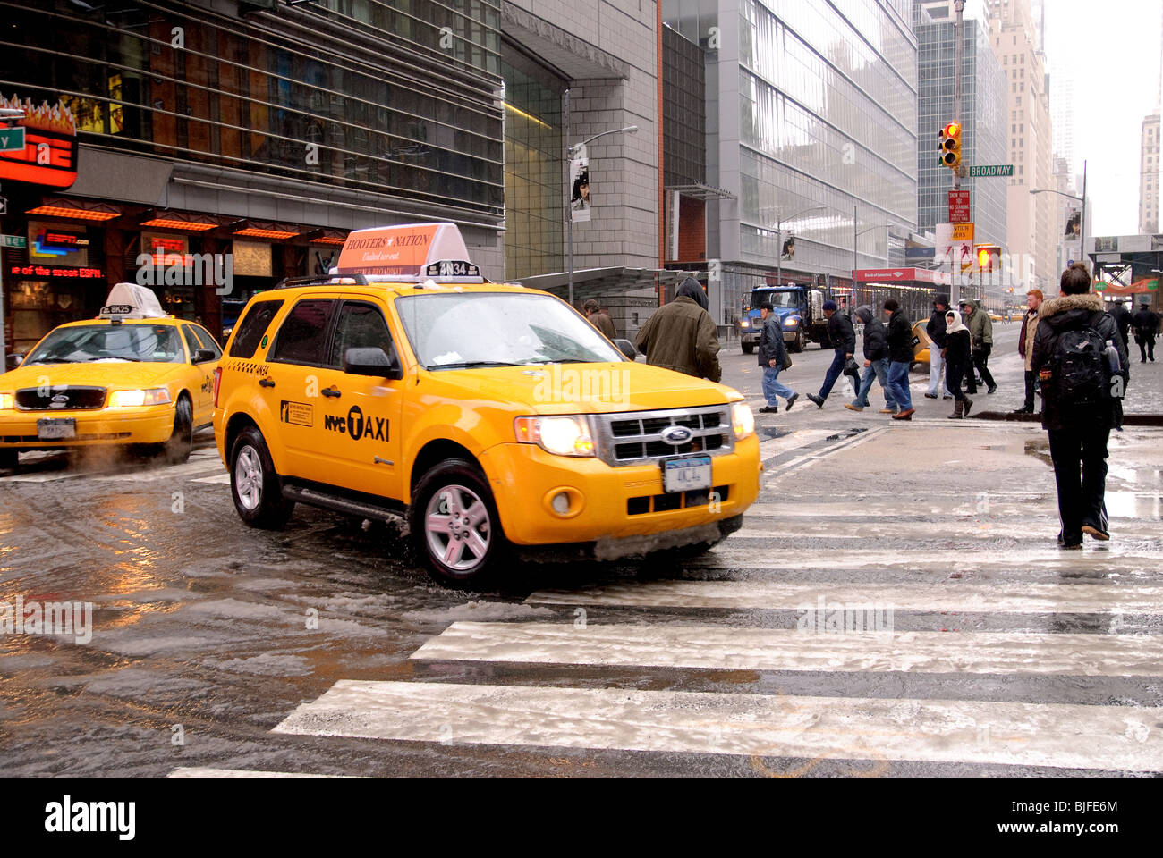 Taxi jaune, New York City Banque D'Images