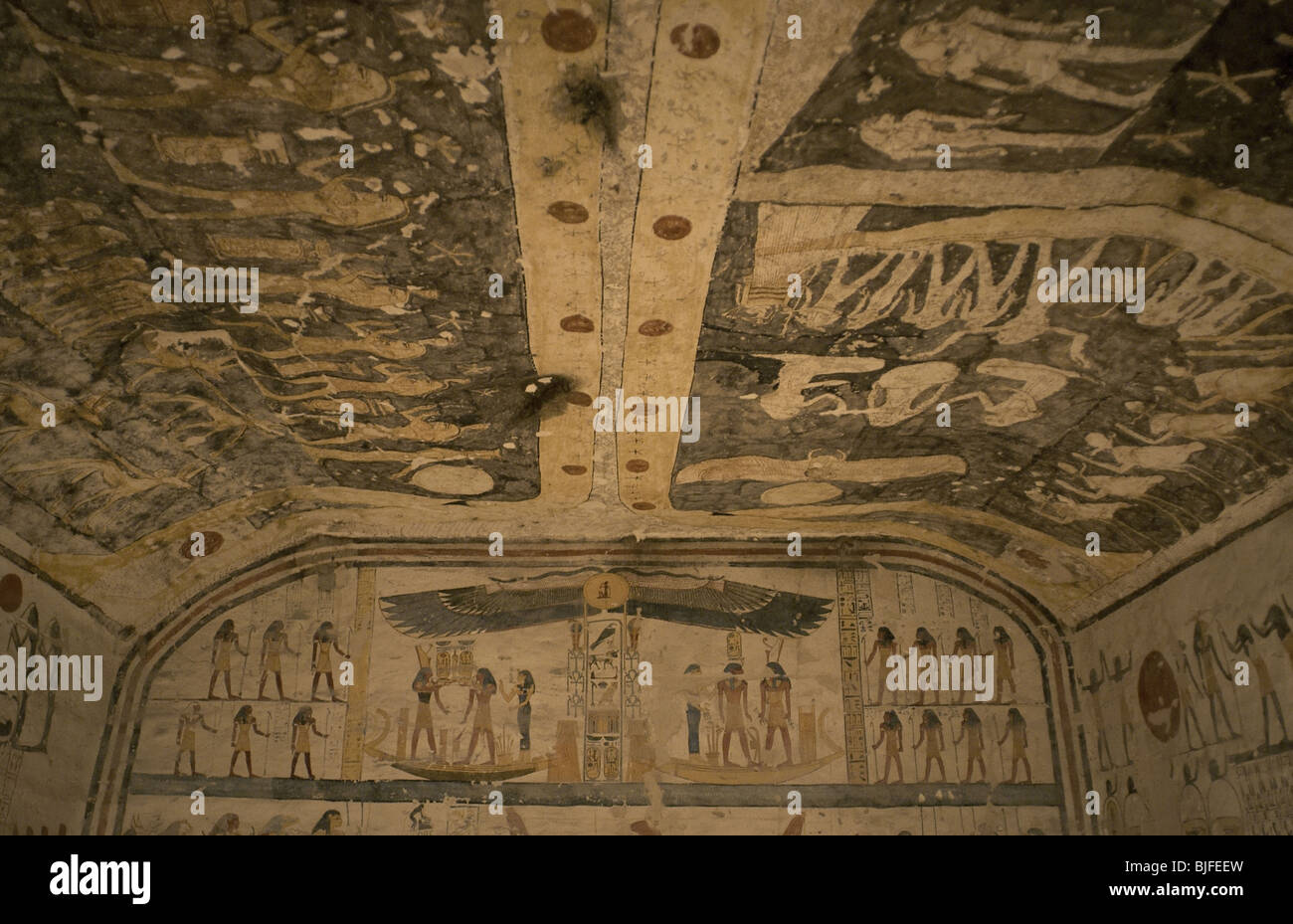 La tombe KV6 ou tombe de Ramsès Setepenre Neferkare-IX. Peintures avec des scènes de la "livre de la nuit'. Vallée des Rois. L'Égypte. Banque D'Images
