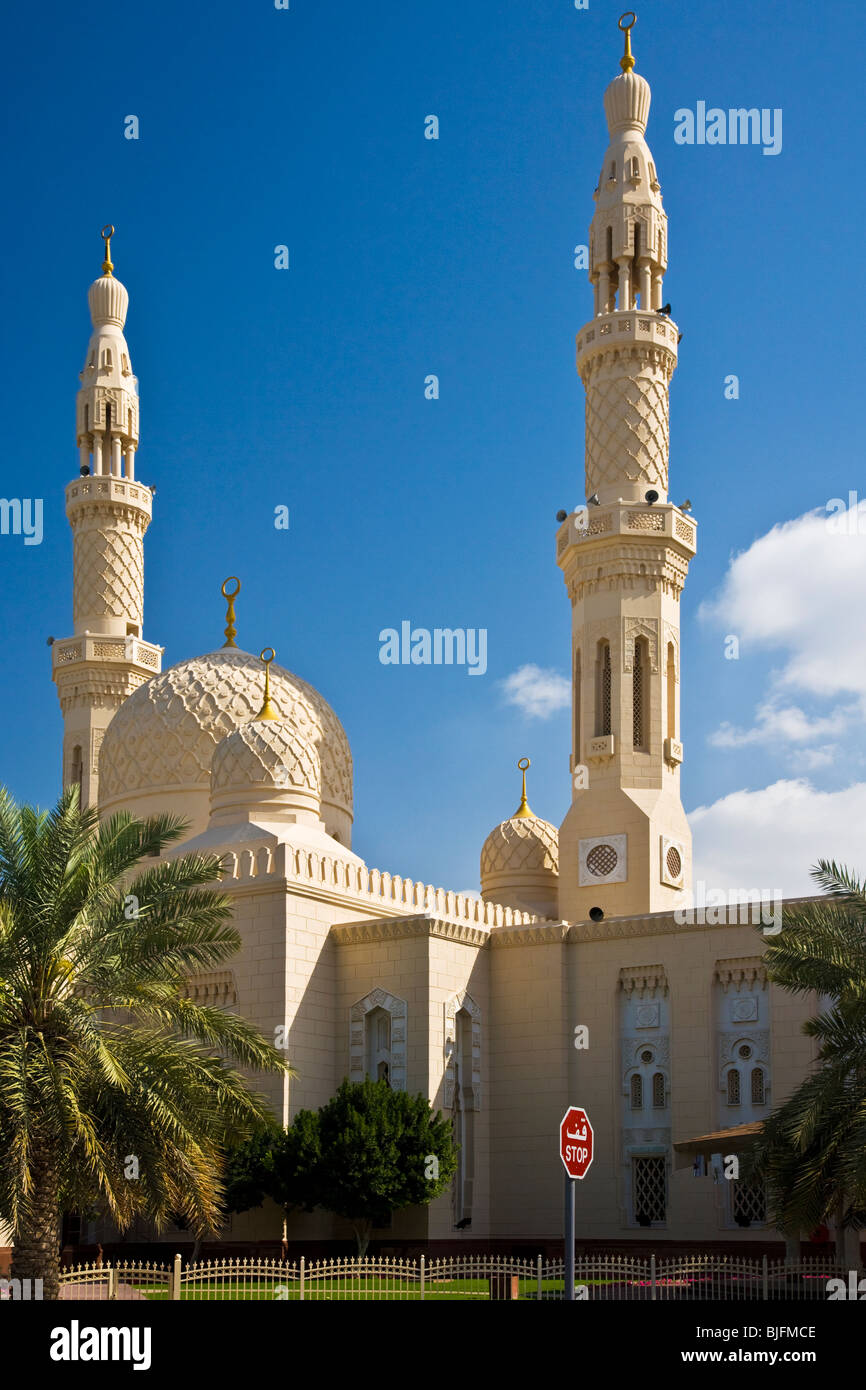 La mosquée de Jumeirah à Dubaï, Émirats arabes unis, ÉMIRATS ARABES UNIS Banque D'Images