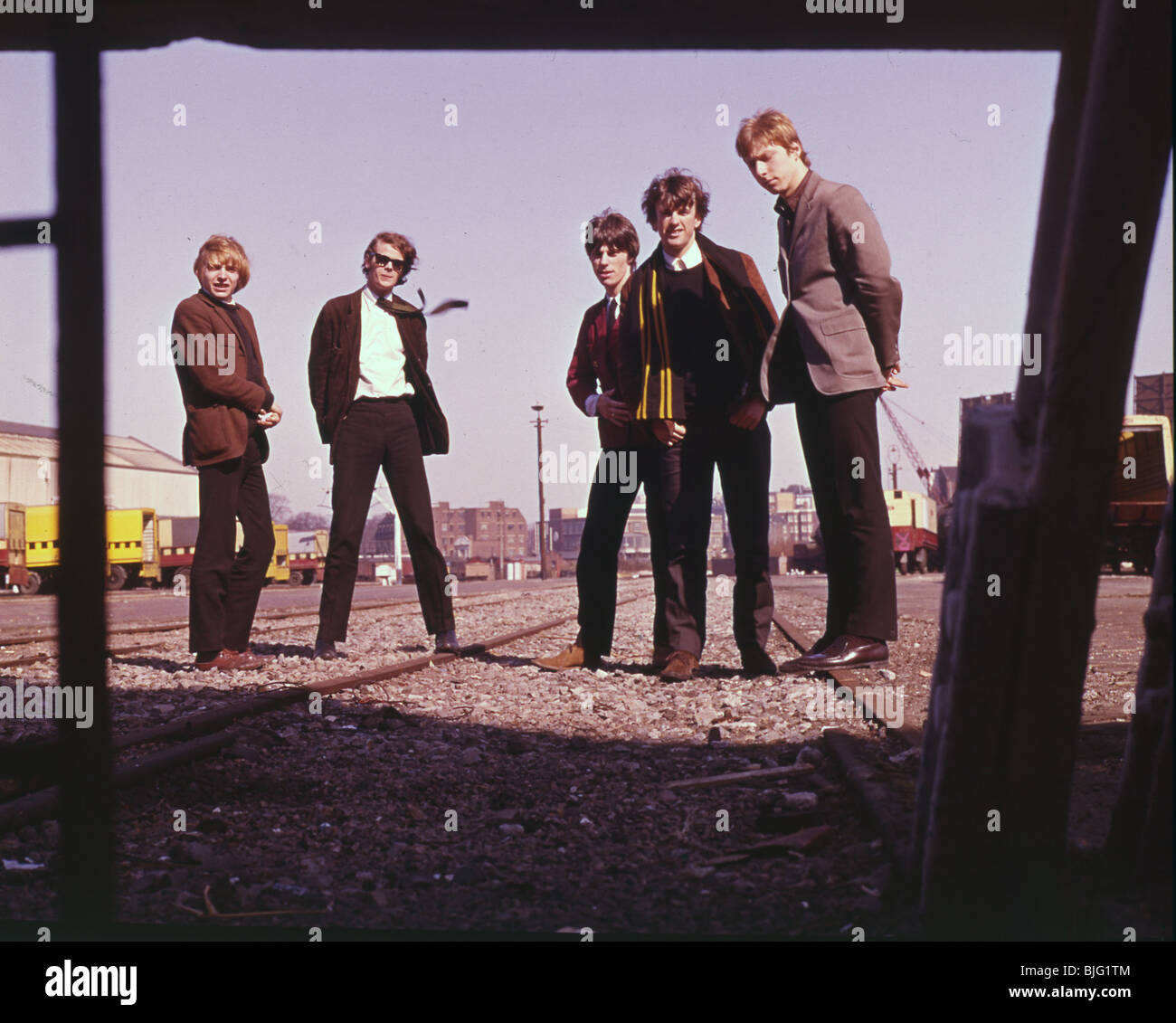 The Yardbirds - groupe pop britannique en 1966 avec Keith Relf à gauche et Jeff Beck center Banque D'Images