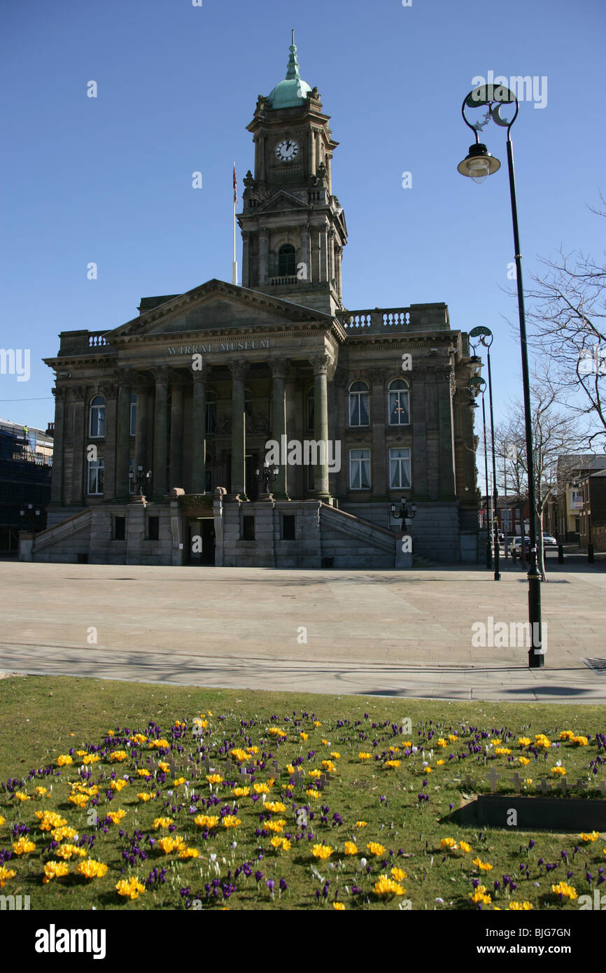 Ville de Birkenhead, Angleterre. L'ancien hôtel de ville de Birkenhead à Hamilton Square est maintenant le Wirral Museum. Banque D'Images